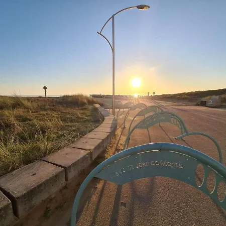 à St-jean-de-monts Avec Parking Et Balcon Fermé - Fr-1-224c-212 Saint-Jean-de-Monts